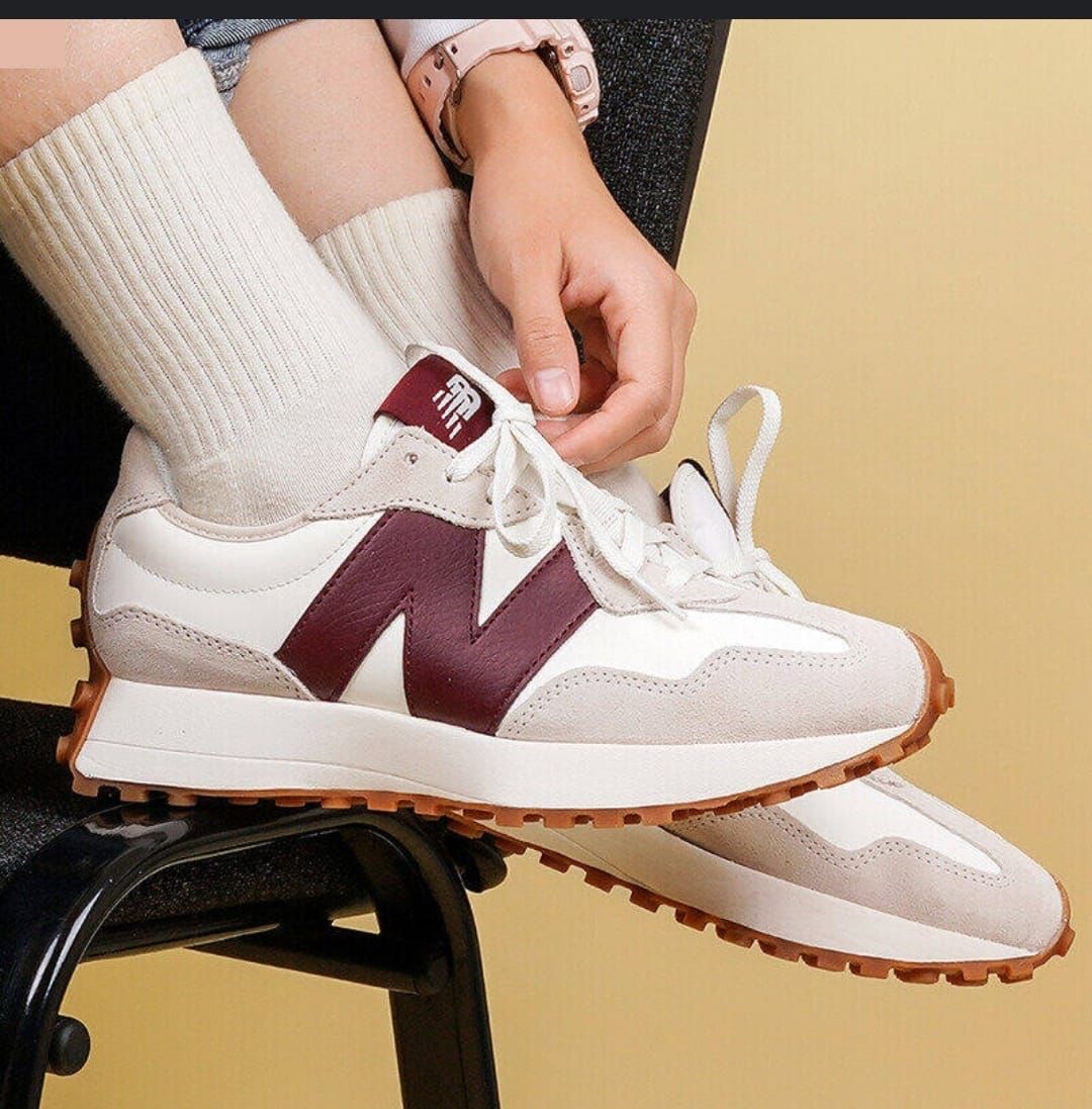 New Balance 327