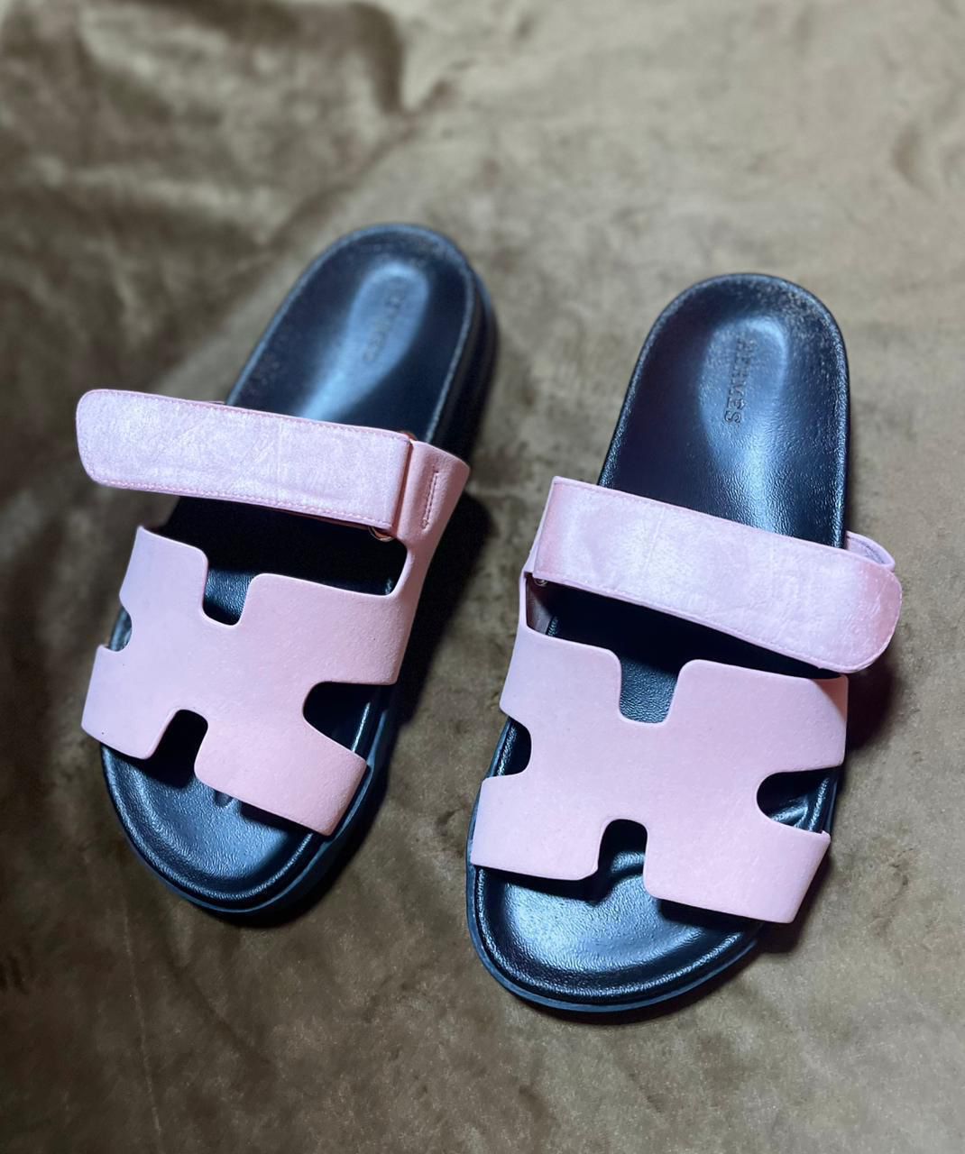 HERMES Female Slipper