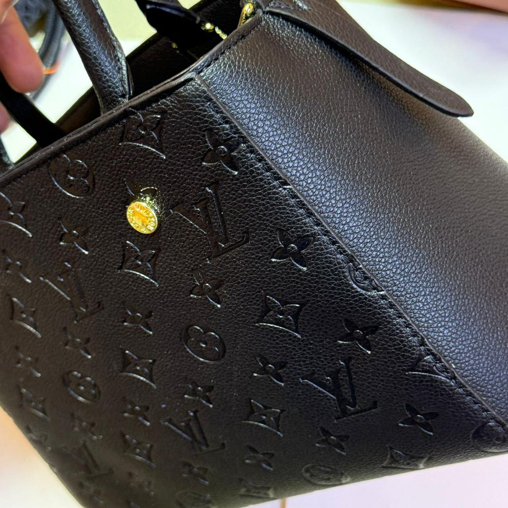 LOUIS VUITTON female bag