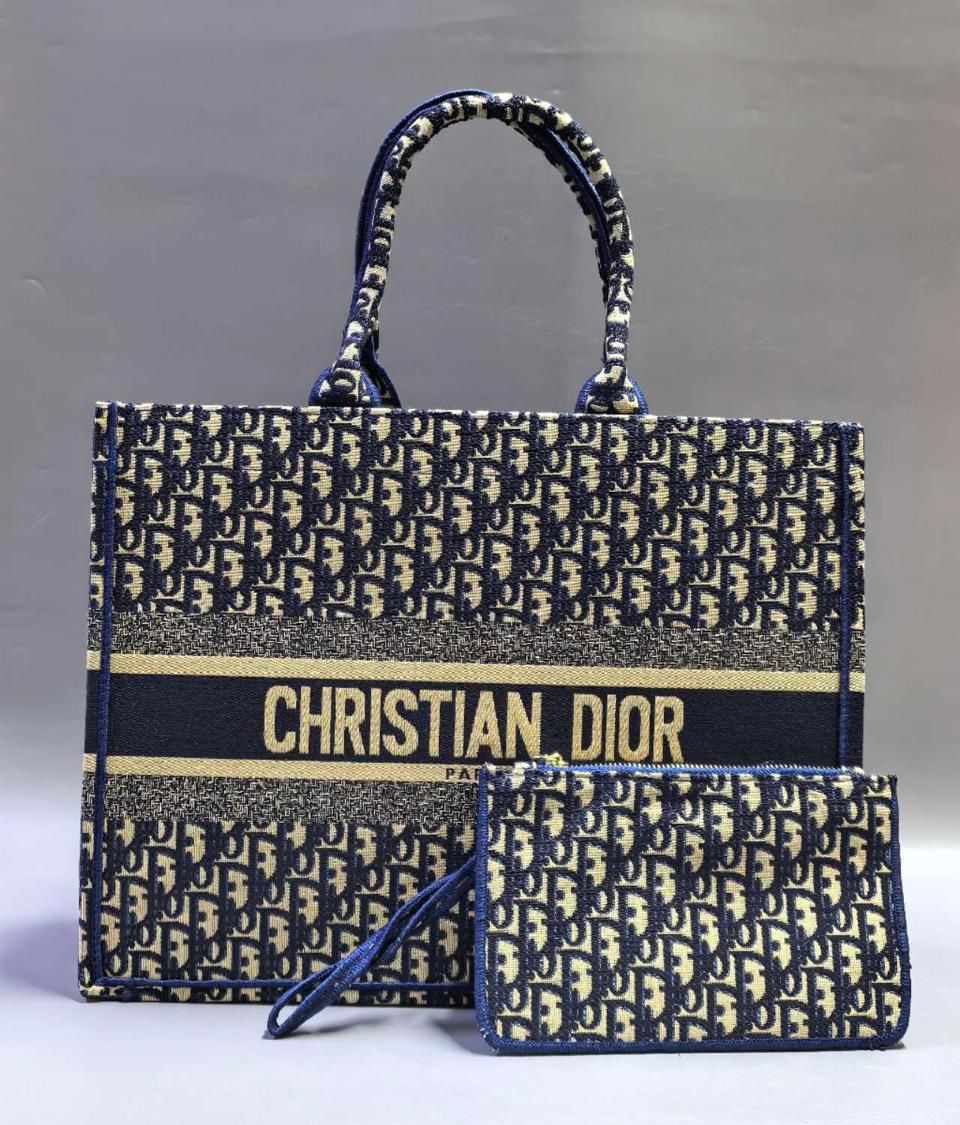 Dior female bag